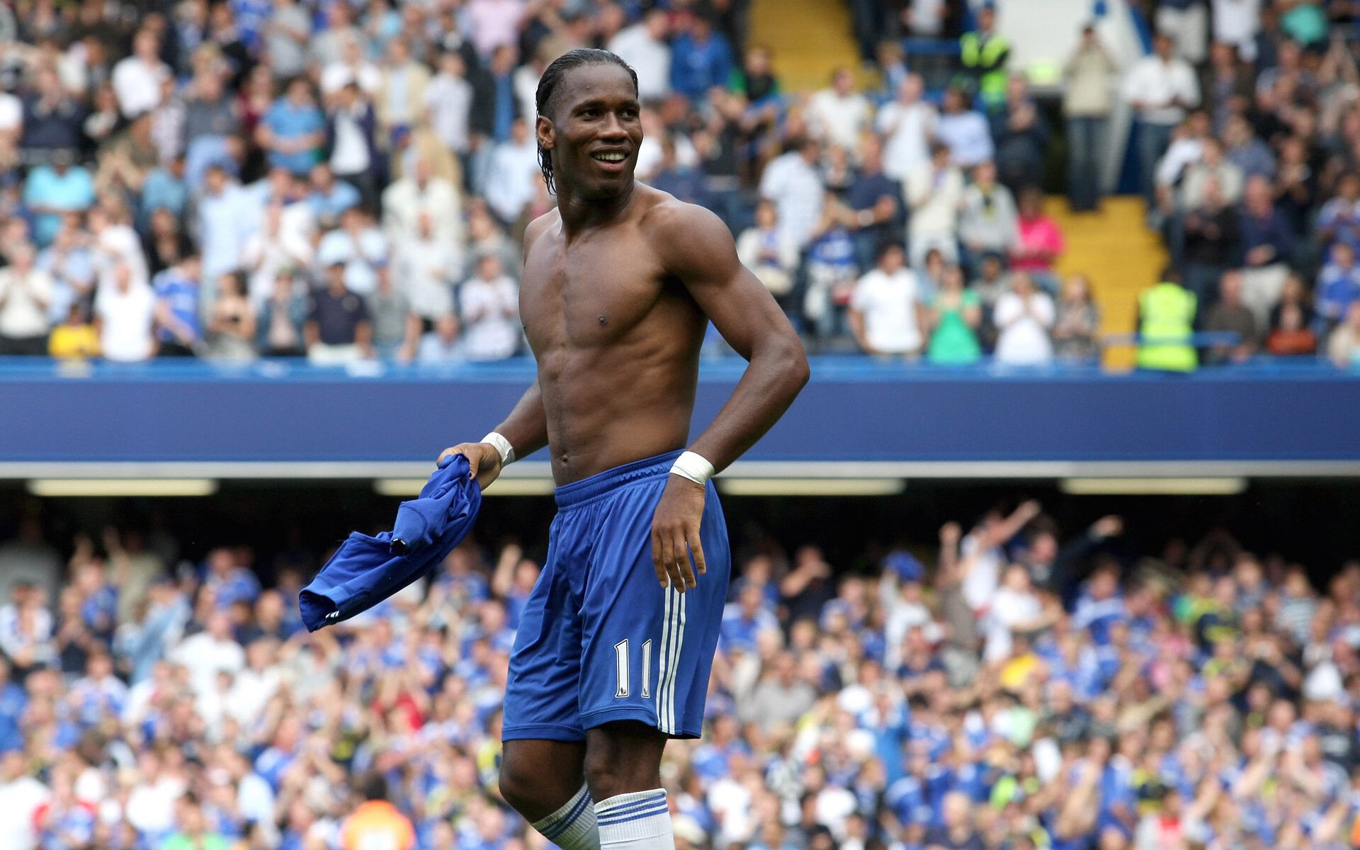 北欧寒流与加泰罗尼亚铁壁，当芬兰式效率与阿劳霍的统治力重塑欧冠之夜