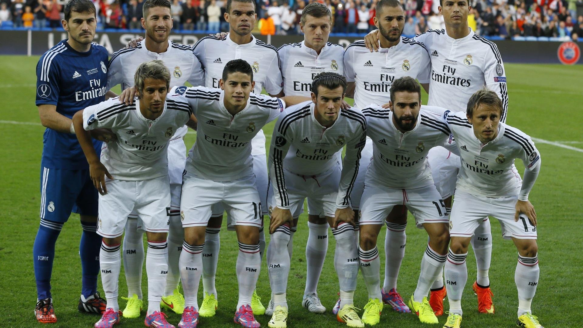 舞台越大，他越强，C罗精神引领曼联逆转巴萨的传奇一夜